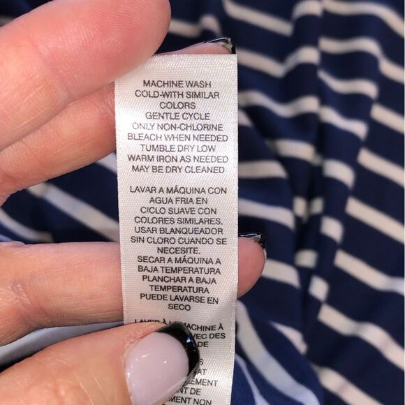 White House Black Market Off The Shoulder Stripped Sneaker Dress - Picture 15 of 16